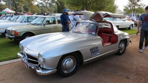 8 classic cars that still intimidate modern traffic
