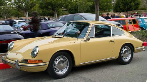 12 Sports cars with timeless designs