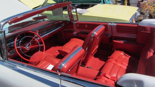 Why classic cars had giant steering wheels