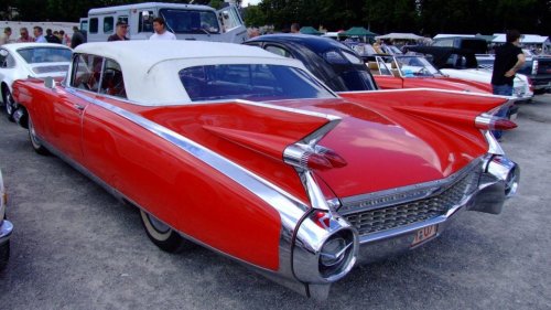 Cadillac, How the 1959 Cadillac Eldorado made subtlety optional
