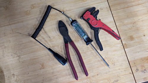 10 Essential Tips For Working On Classic Cars | Beginner's Guide