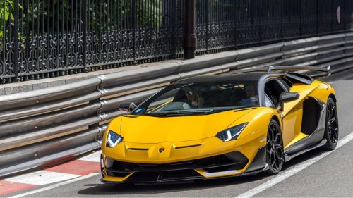 9 cars that build speed faster than most drivers can react