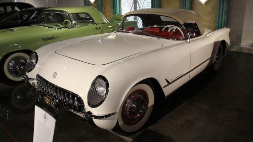 10 vintage cars that were ahead of their time