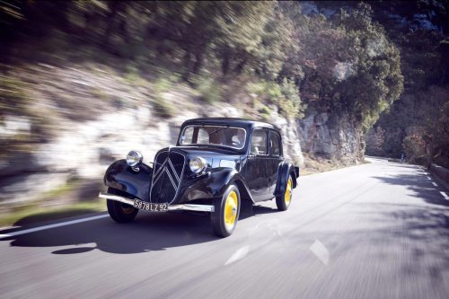 ¿Por qué los coches franceses son tan peculiares?