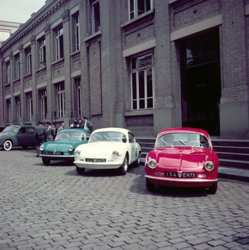 ¿Por qué los coches franceses son tan peculiares?