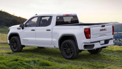 GMC, A brand-new GMC Sierra 1500 now costs less than a mid-size truck, and nobody wants it