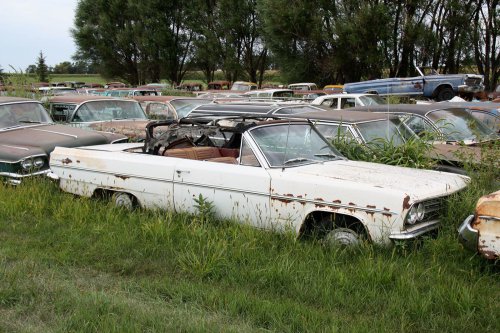 Junkyard gems from Oakleaf Old Cars, South Dakota