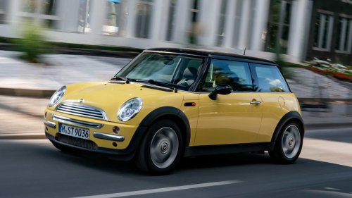 10 Unforgettable Car Designs That Defined The 2000s