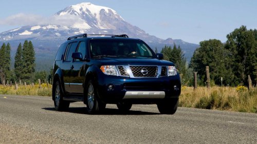 Nissan's final body-on-frame Pathfinder is now selling for a third of its MSRP