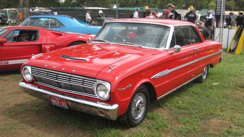 Animals On The Road: 10 Cars Named After Bugs &amp; 10 After Birds