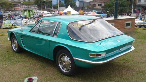 Animals On The Road: 10 Cars Named After Bugs &amp; 10 After Birds