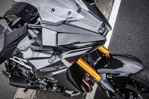 24年間乗った『隼』からスーパー電脳バイク『GSX-S1000GX』に乗り換えた感想は……？【SUZUKI HEROES！スズキ乗り突撃インタビューFile／GSX-S/R MEETING 2024編 ①】