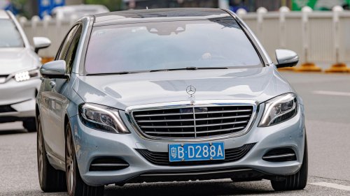 10 Cars That Are Terrible For Night Driving &amp; 10 Amazing Ones