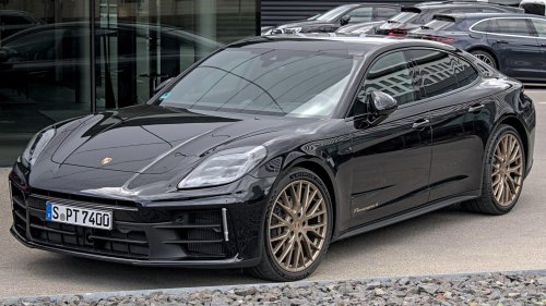 10 Cars That Are Terrible For Night Driving &amp; 10 Amazing Ones