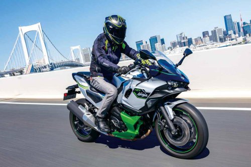 フォルクスワーゲン | レクサス | アキュラ | キャデラック | キア | スズキ | アルファロメオ | オペル | アルピーヌ | アストンマーティン | ベントレー | シボレー | クライスラー | フェラーリ | フォード | ジャガー | ジープ | ランボルギーニ | ランドローバー | ロータス | マクラーレン | プジョー | ルノー | ロールス・ロイス | スマート | シトロエン | フィアット | トヨタ | ヤマハ | マツダ | マセラティ | ブガッティ | ビュイック | ダッジ | クプラ | テスラ | ホンダ | ヒョンデ | インフィニティ | メルセデス・ベンツ | メルセデス | ジェネシス | スバル | ポルシェ | シュコダ | いすゞ | カワサキ「6-SPEED AT（6速オートマチックトランスミッション）」を解説｜多彩なモードに対応する変幻自在の次世代ミッション！