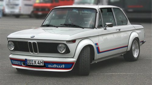 11 classic vehicles that still feel fast by today’s standards