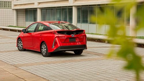 Used hybrid vehicles that make for great buys today