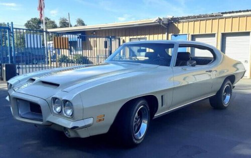 Muscle Cars, Muscle Cars That Were All Looks and No Power