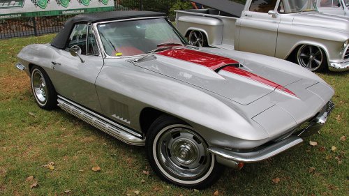 8 classic ’60s cars guaranteed to turn heads