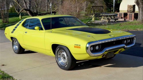 V8 Icons Revisited: The 1971 Plymouth Road Runner