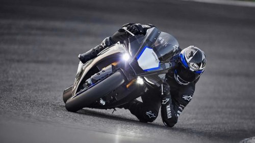 The Kawasaki sports bike that rivals the Yamaha R1 at a lower price