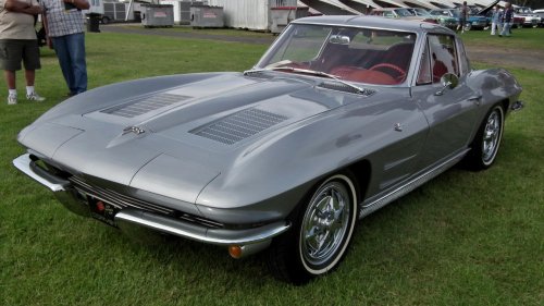 12 Sports cars with timeless designs