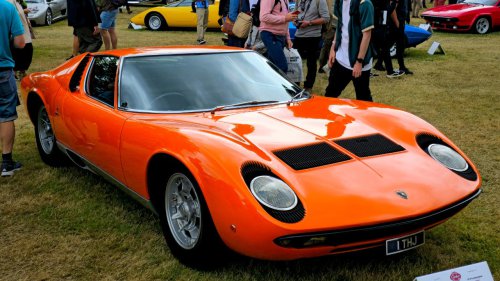 10 cars that made their brand famous