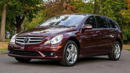 10 Sensible Cars That Received The Craziest Engine Options