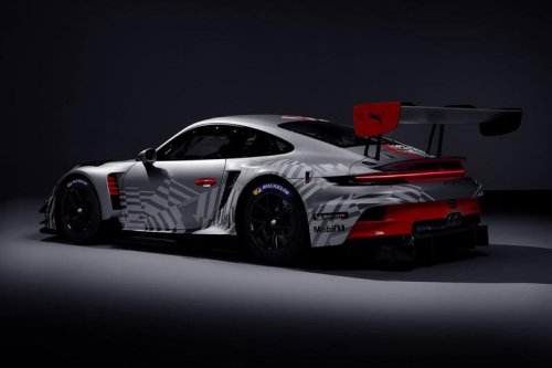 「ポルシェ911GT3R」2026年シリーズモデルがデビュー！ 「GT3シリーズ」で優勝を重ねるマシンがさらにバージョンアップ
