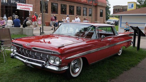 10 classic cars that mechanics say were built the right way