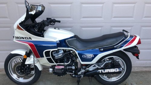 20 Reasons People Prefer Motorcycles Over Cars