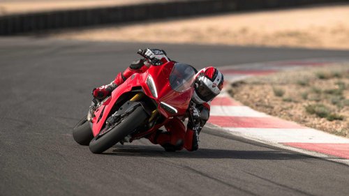 Yamaha YZF-R9: Affordable Ducati Panigale V2 alternative