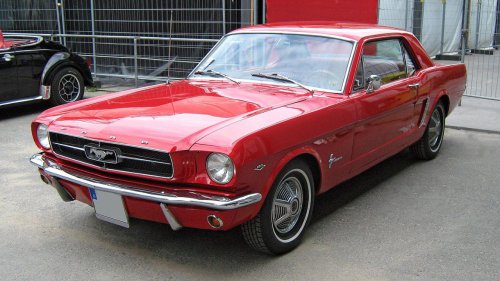 12 classic cars that still look good today