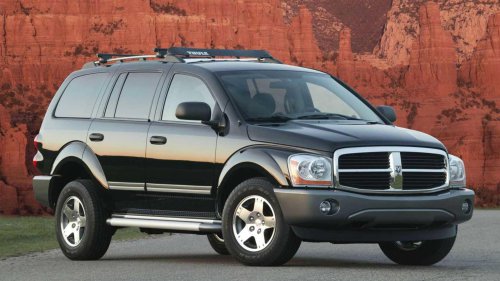 The 2026 Dodge Durango Is The Only Mainstram Mid-size V8 SUV Left