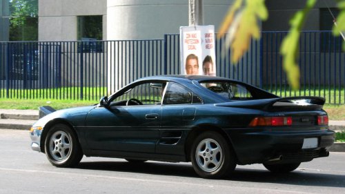 10 compact cars that surprised everyone with their speed