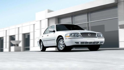 This bulletproof RWD American sedan will outlast time itself