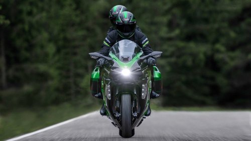 The touring machine that turns distance into a detail