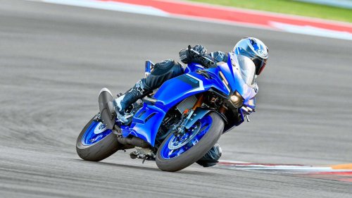 The sports bike that feels light, fast, and confidence-inspiring