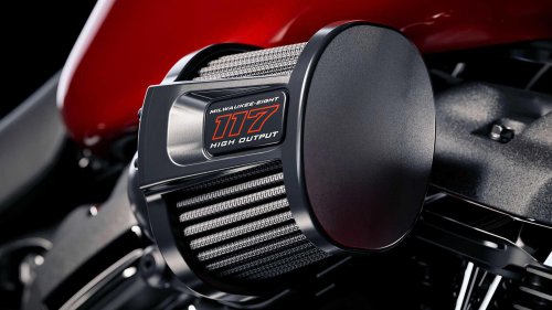 The muscle cruiser that balances torque, stability, and comfort