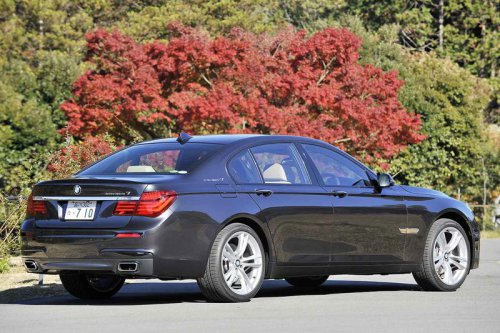 【10年ひと昔の新車】BMWにもフルハイブリッドのフラッグシップ「アクティブハイブリッド7」が登場