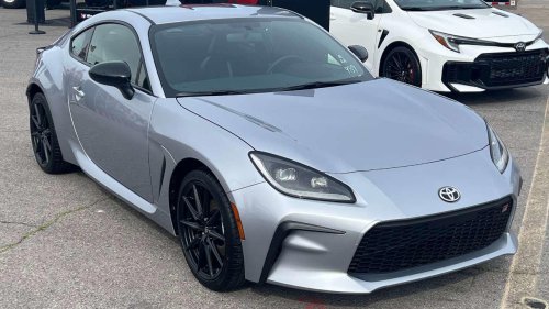 10 compact cars that surprised everyone with their speed