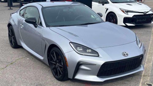 10 compact cars that surprised everyone with their speed