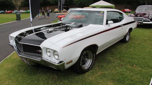 10 muscle cars that were ahead of their time
