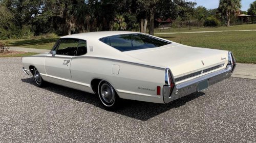 The Mercury Monterey Was Available As A Muscle Car With 340 HP