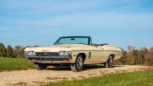 The Mercury Monterey Was Available As A Muscle Car With 340 HP