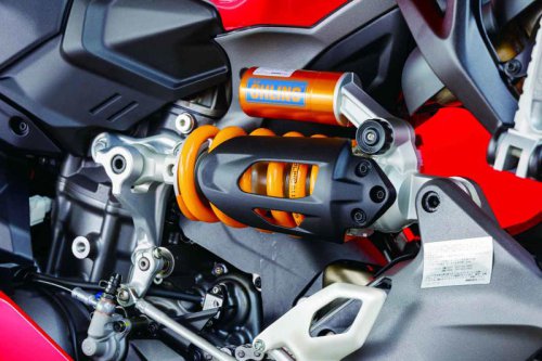 【レビュー】ドゥカティ「パニガーレV2S」インプレ｜難しさを感じさせず操る楽しさに溢れた新時代のドゥカティが誕生