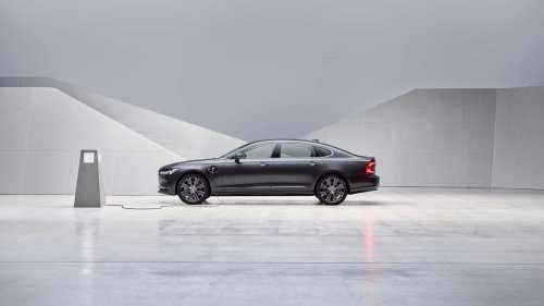 The used luxury hybrid that everyone’s overlooking