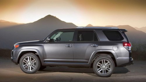 Toyota, Toyota Land Cruiser, Toyota 4Runner, Toyota's 4Runner leads the way, outselling the Land Cruiser 2-to-1