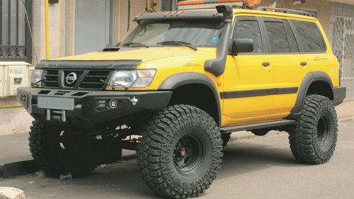 10 Features Car Manufacturers Should Stop Prioritizing &amp; 10 We Wish They Did