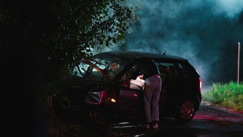 10 Features Car Manufacturers Should Stop Prioritizing &amp; 10 We Wish They Did